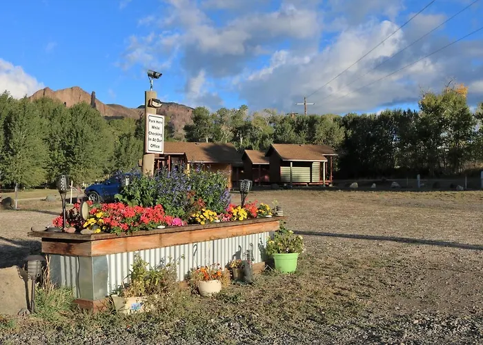 Eycat Company Campsite Wapiti