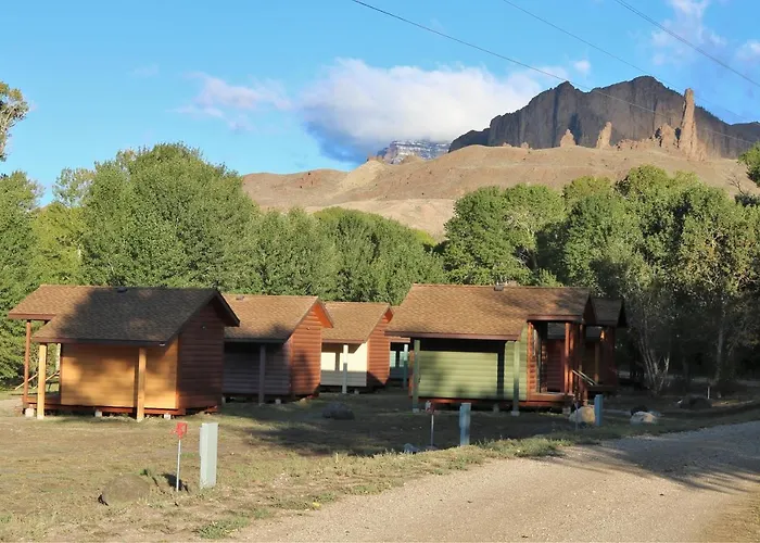Eycat Company Campsite Wapiti